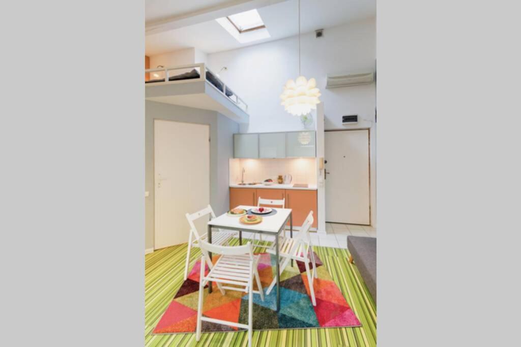 Cupcake 2 Bedroom Loft Apt In Best Location! Krasków Dış mekan fotoğraf